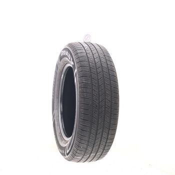 Set of (2) Used 235/65R17 RoadX RXMotion SUV UX01 104H - 8/32