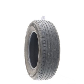 Set of (2) Used 235/65R17 Michelin Primacy All Season 104H - 8-8.5/32