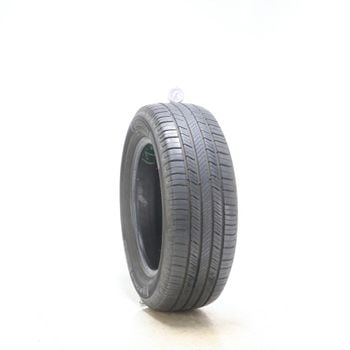 Set of (2) Used 215/60R16 Michelin Defender 2 95H - 8/32