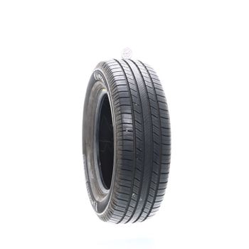 Set of (2) Used 235/65R17 Michelin Defender 2 104H - 10/32