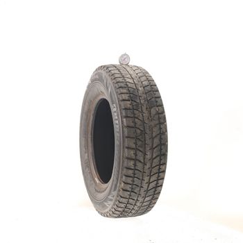 Used 215/70R15 Bridgestone Blizzak WS70 Studless 98T - 9/32