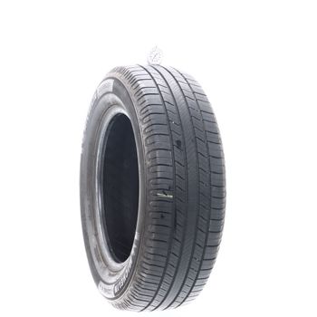 Set of (2) Used 225/65R17 Michelin Defender 2 102H - 8/32