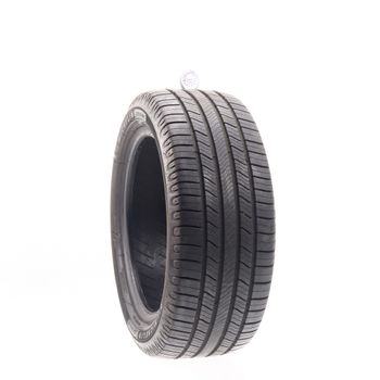 Set of (2) Used 235/50R17 Michelin Defender 2 96H - 10/32