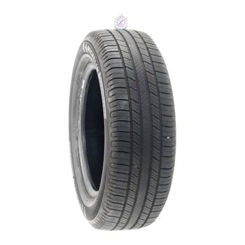 Set of (2) Used 225/65R17 Michelin Defender 2 102H - 8.5-9.5/32