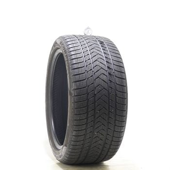 Set of (2) Used 315/35R21 Pirelli Scorpion Winter Run Flat 111V - 8-8.5/32