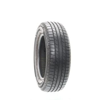Set of (2) Driven Once 225/65R17 Michelin Defender 2 102H - 10-11/32