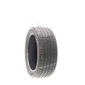 Set of (2) Used 235/45R18 Michelin Defender 2 98V - 7.5/32