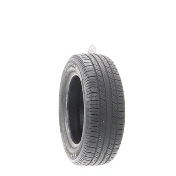 Set of (2) Used 215/60R16 Michelin Defender 2 95H - 9-10/32