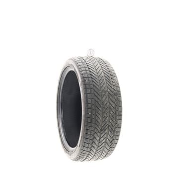 Used 235/40R19 Bridgestone WeatherPeak 96V - 7/32