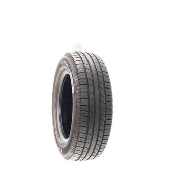 Set of (2) Used 215/65R16 Michelin Defender 2 98H - 10-10.5/32