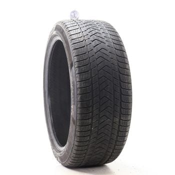 Set of (2) Used 285/40R22 Pirelli Scorpion Winter 110V - 6.5-8/32