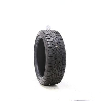 Set of (2) Used 205/45R17 Bridgestone Blizzak LM-60 Run Flat 84H - 8-8.5/32