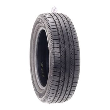Set of (2) Used 225/60R18 Michelin Defender 2 100H - 10/32