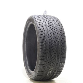 Set of (2) Used 315/35R22 Pirelli Scorpion Winter Run Flat 111V - 6/32