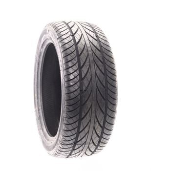 Set of (2) New 305/45R22 Dcenti D5000 118H